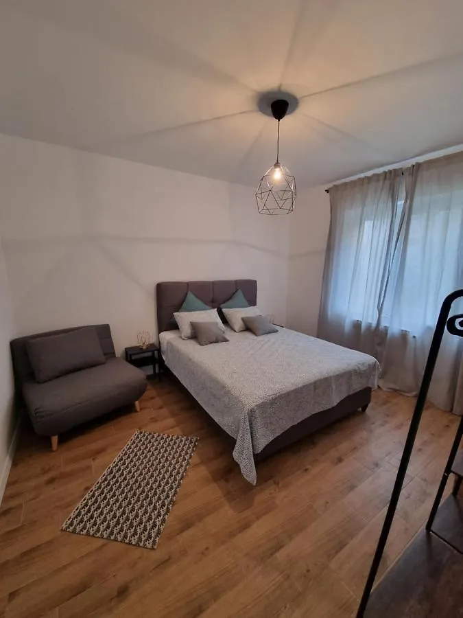 Gemini Suites Kastela